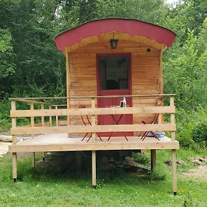 Le Val Du Pech Chantant D'hotes Maison d'hôtes Pern