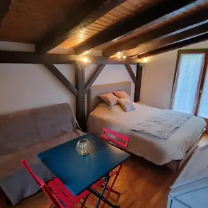 Couette-café D'hotes, Lovagny